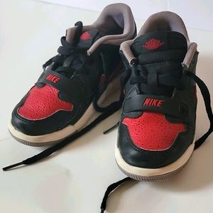 Nike Jordan Legacy low kids